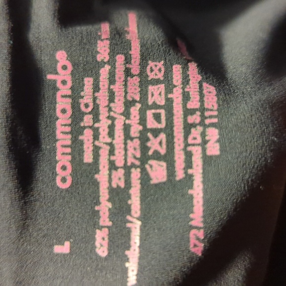 Control Top Faux Burgundy Patent Leather Leggings... Size Large fits (12-14) - Picture 7 of 7